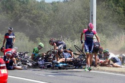 Horor pad obeležio treću etapu 102. Tour d'Fransa